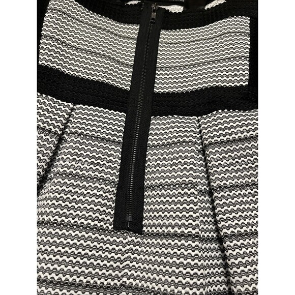 Women’s Alya Black and White Fit & Flare Mini Dress Size Small New with Tags - Picture 12 of 13